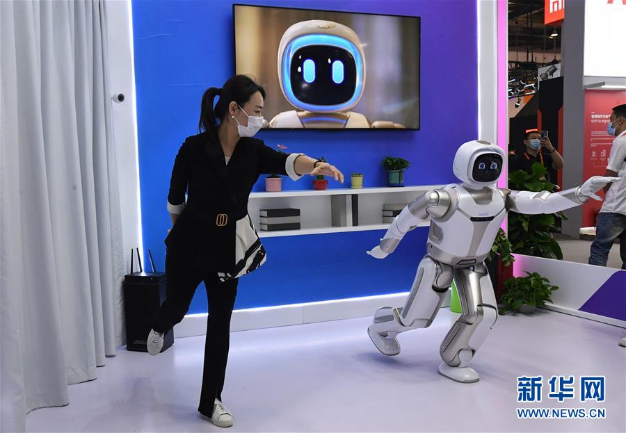 2020óᣩ8óϵĿƼ